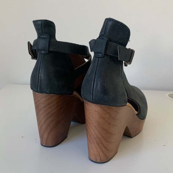 EUC Free People Cedar Leather Buckle Platform Wood Clogs, Black, Sz. 7 (EU37) - Picture 6 of 7